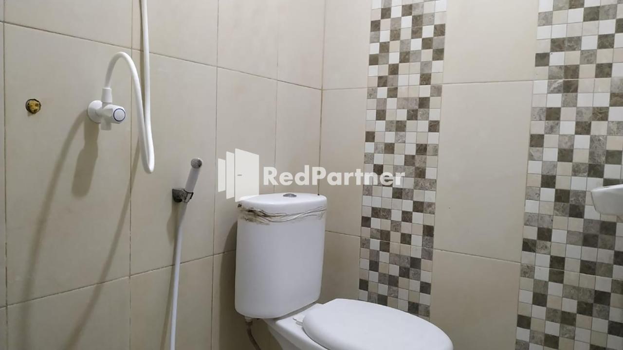 Hotel Samrat Palu Redpartner Exterior photo